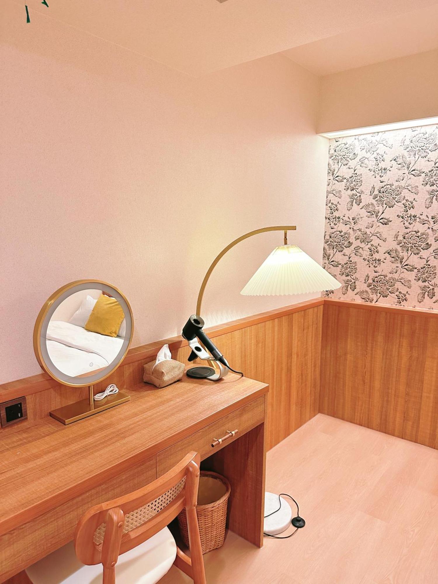Cat Tail Pocket Inn Taipei Exterior foto